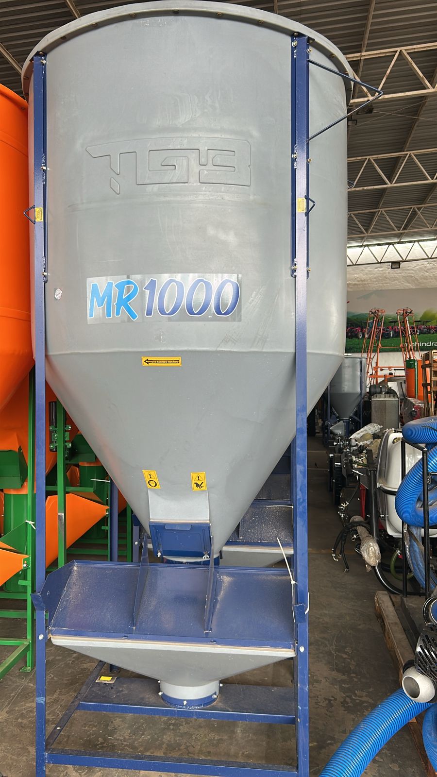 MISTURADOR DE RACAO MRC-1000 S/ MOTOR E C/ CAPA CORREIA