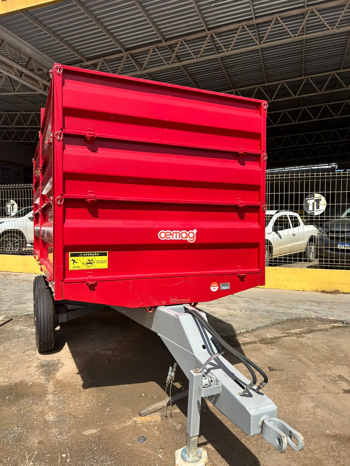 CARRETA METALICA 7T CBHM10000 R.TANDEM ARO-15,5 S/PN 10M³ CEMAG