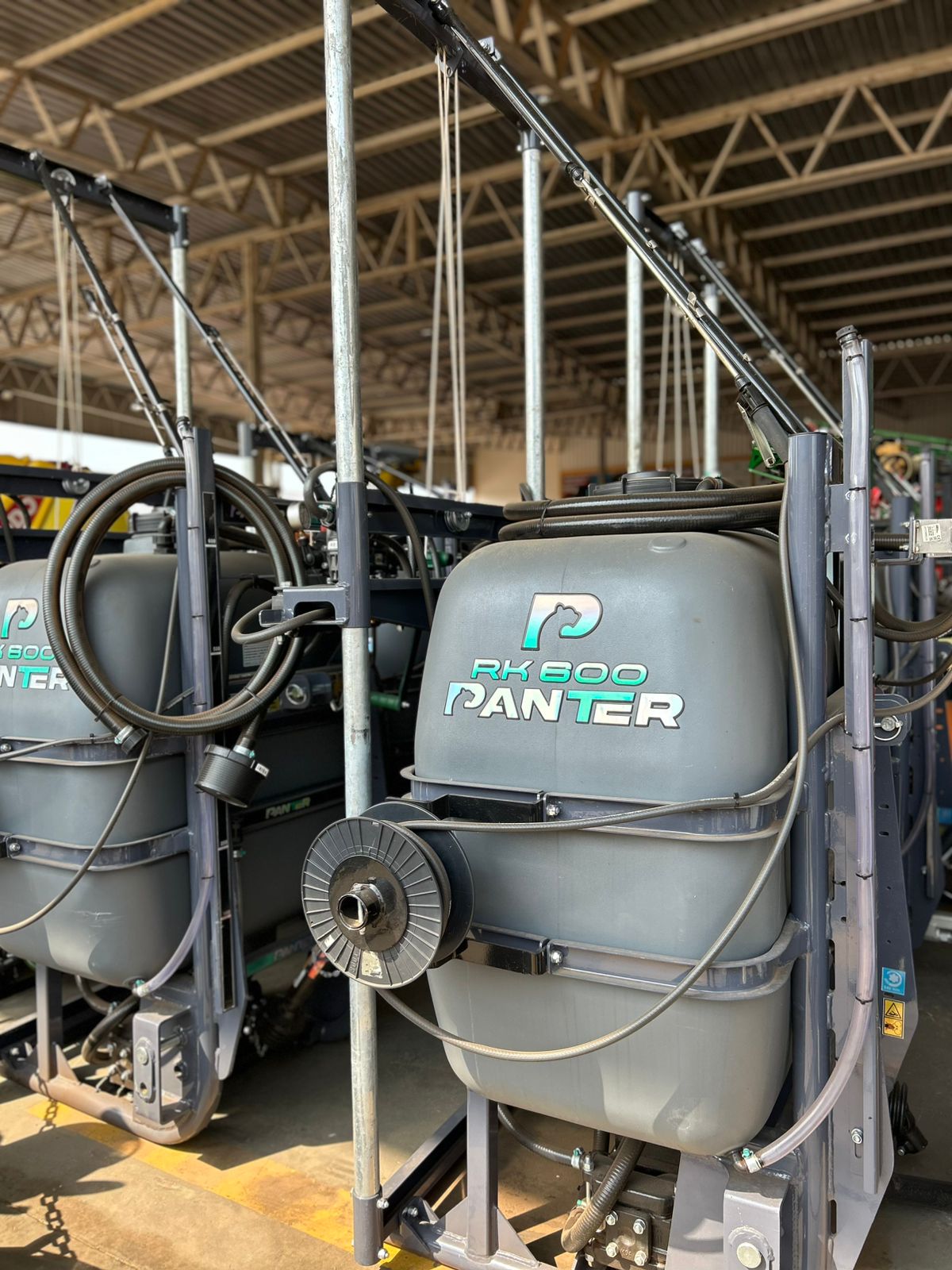 PULVERIZADOR PECUARIA 600L BB 75 BARRA MECANICA C CARDAN