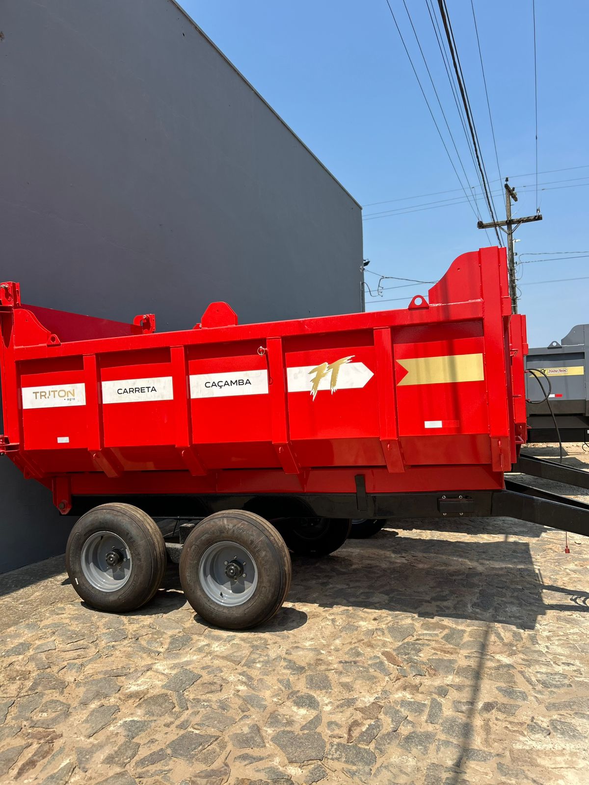CARRETA CACAMBA 7T TR-1115 R.TANDEM 11L15 S/PN 7.0M³ VERMELHA