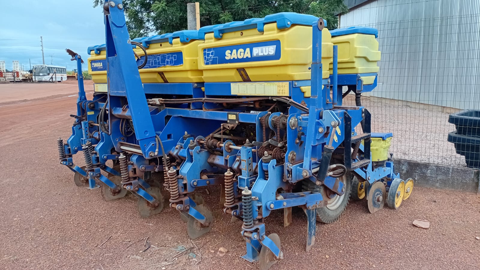 PLANTADEIRA ADUBADEIRA SAGA PLUS 9/9 45CM