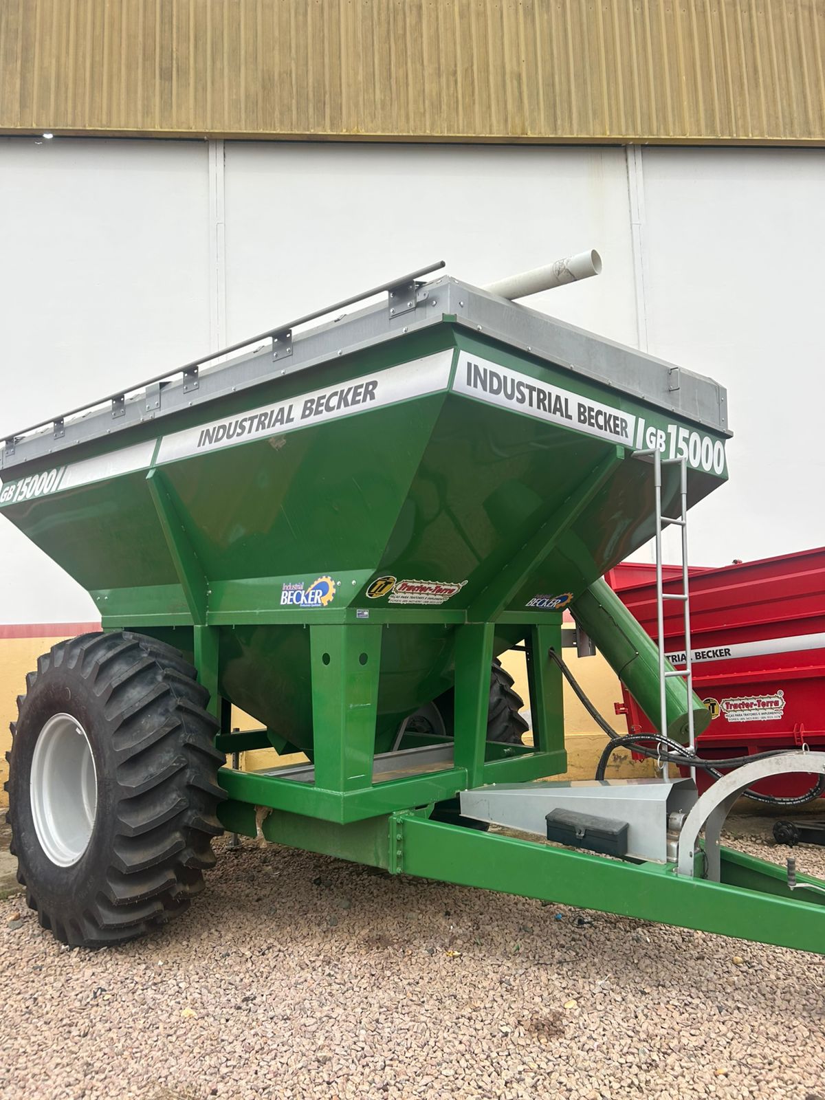CARRETA AGRIC GRANELEIRA GB-15000 GRAOS S/PN ARO 20X30 VERDE